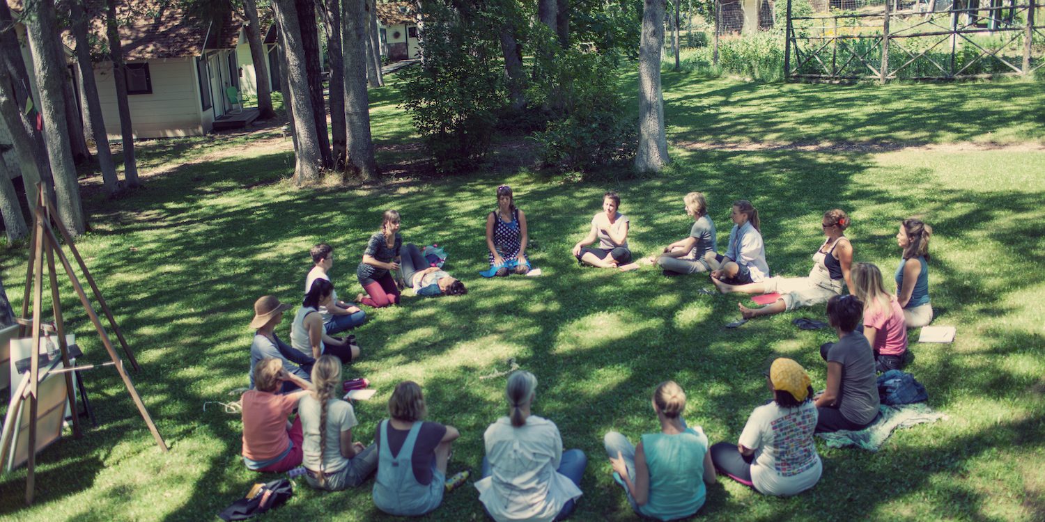 bloomtruemovescircle